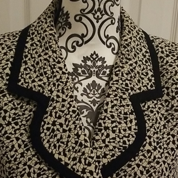 Jacket - Picture 2 of 4